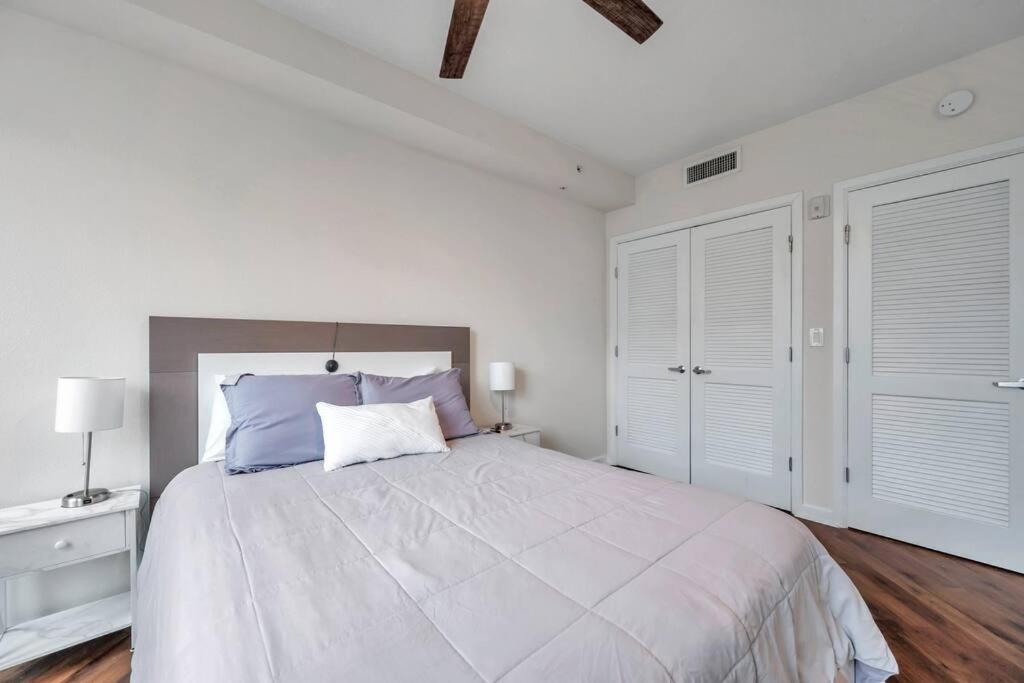 Luxury Apt 3 Mins To Dt Tampa -Pool-Gym-Balcony Exterior photo